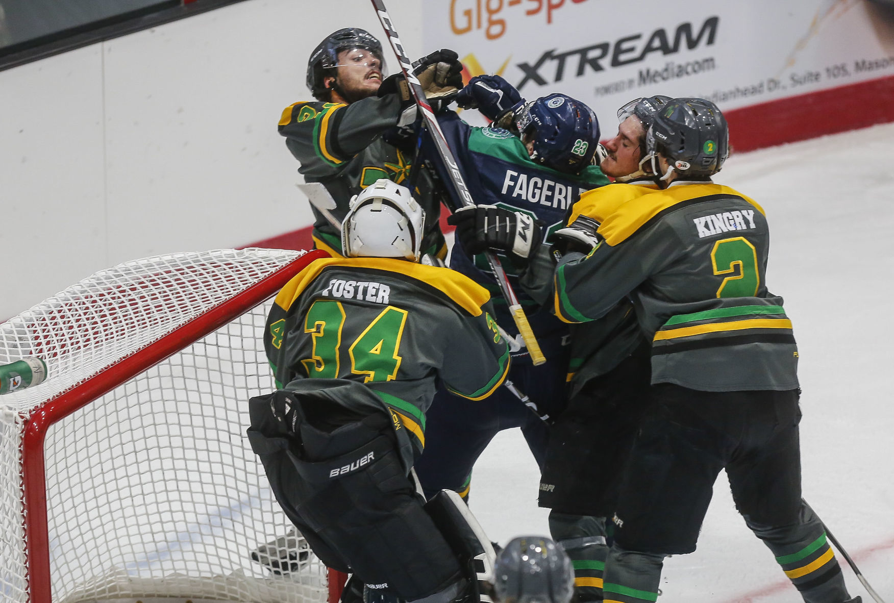 Hockey Bulls vs. Breezy Point 6